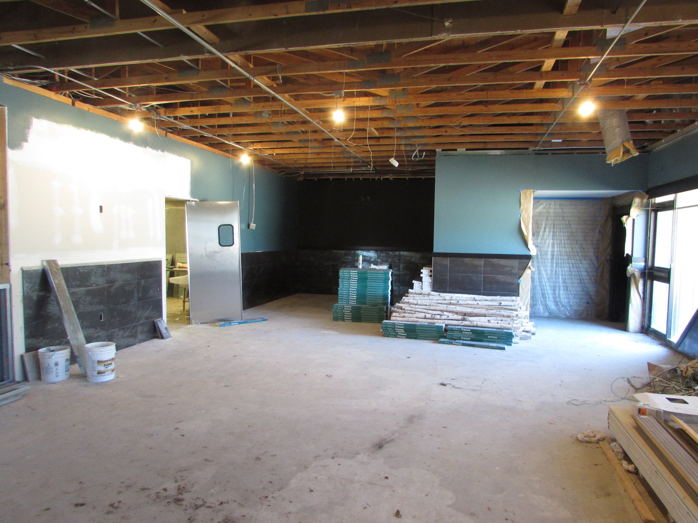 901 E Southline Road Property Photo 7