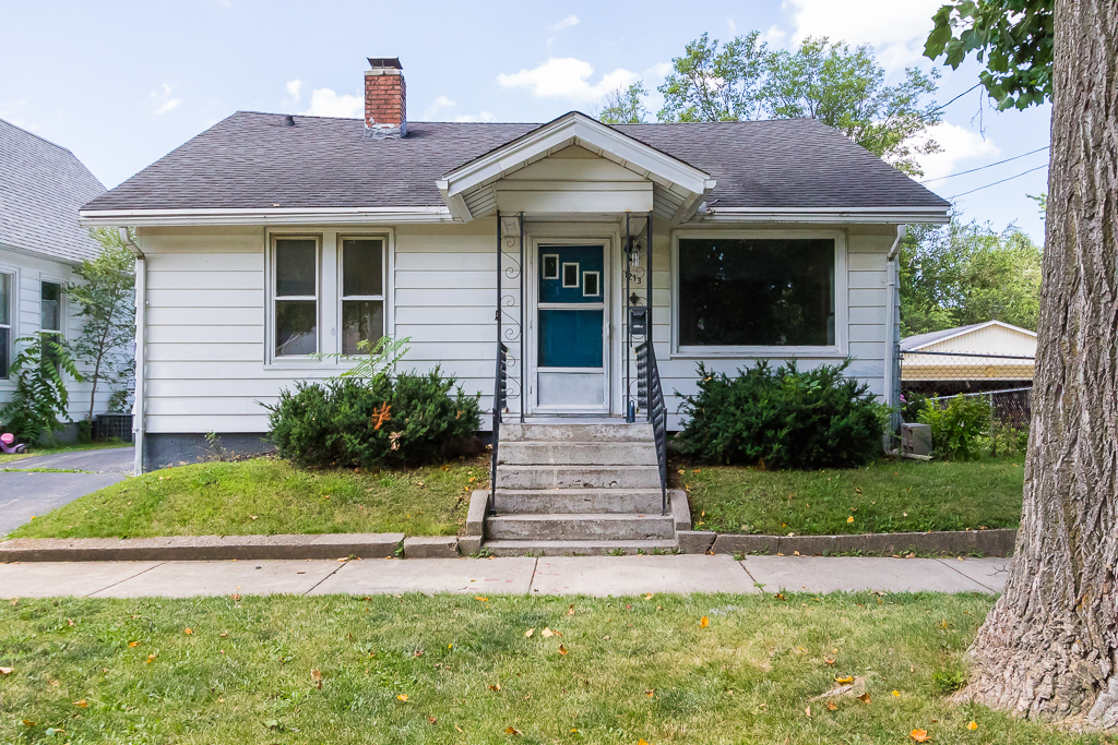 1213 Walnut Street Property Photo 1