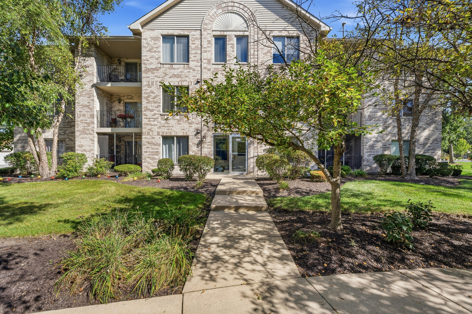 6845 Forestview Drive 2d Property Photo 1