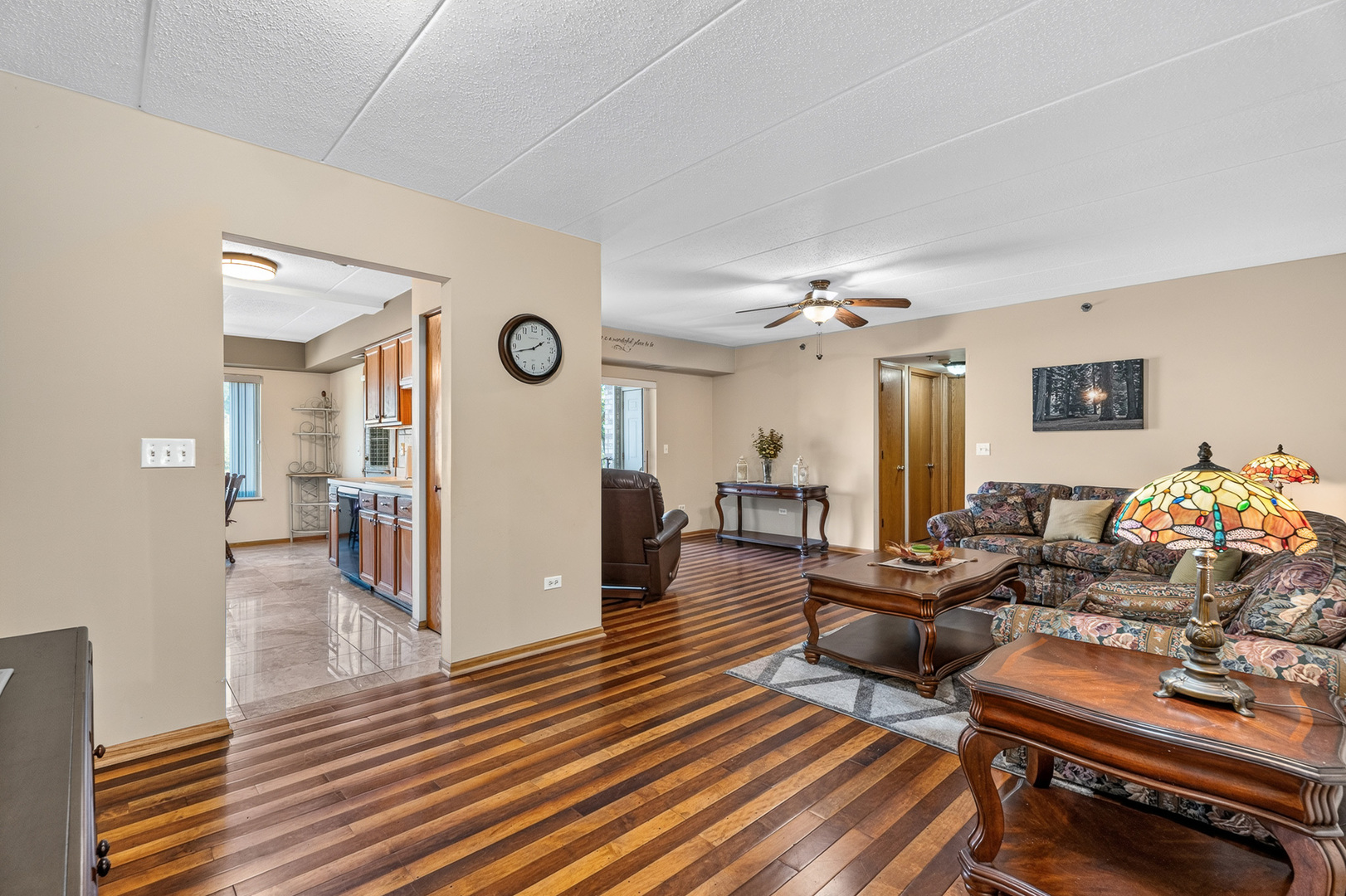6845 Forestview Drive 2d Property Photo 13