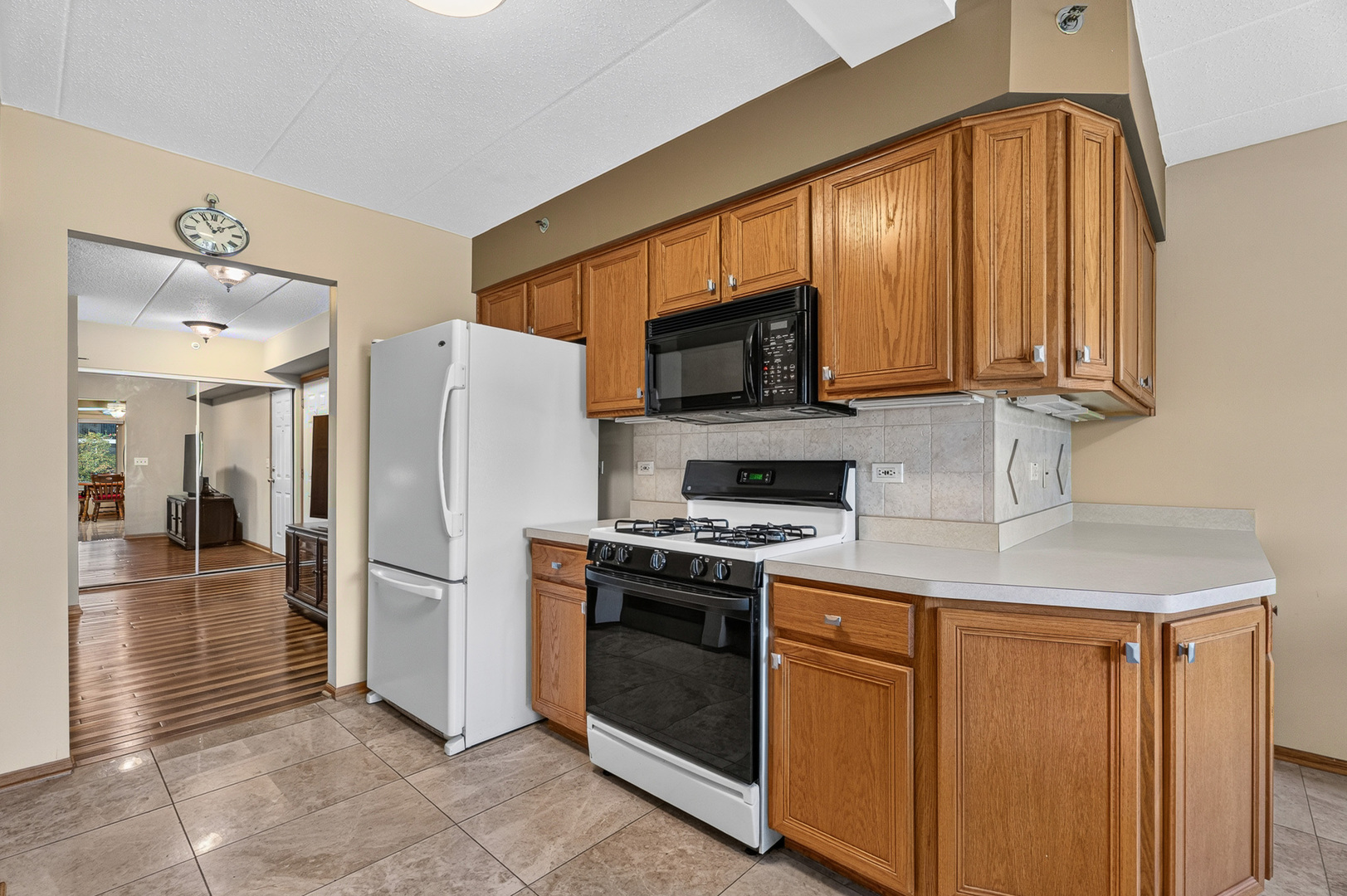 6845 Forestview Drive 2d Property Photo 18