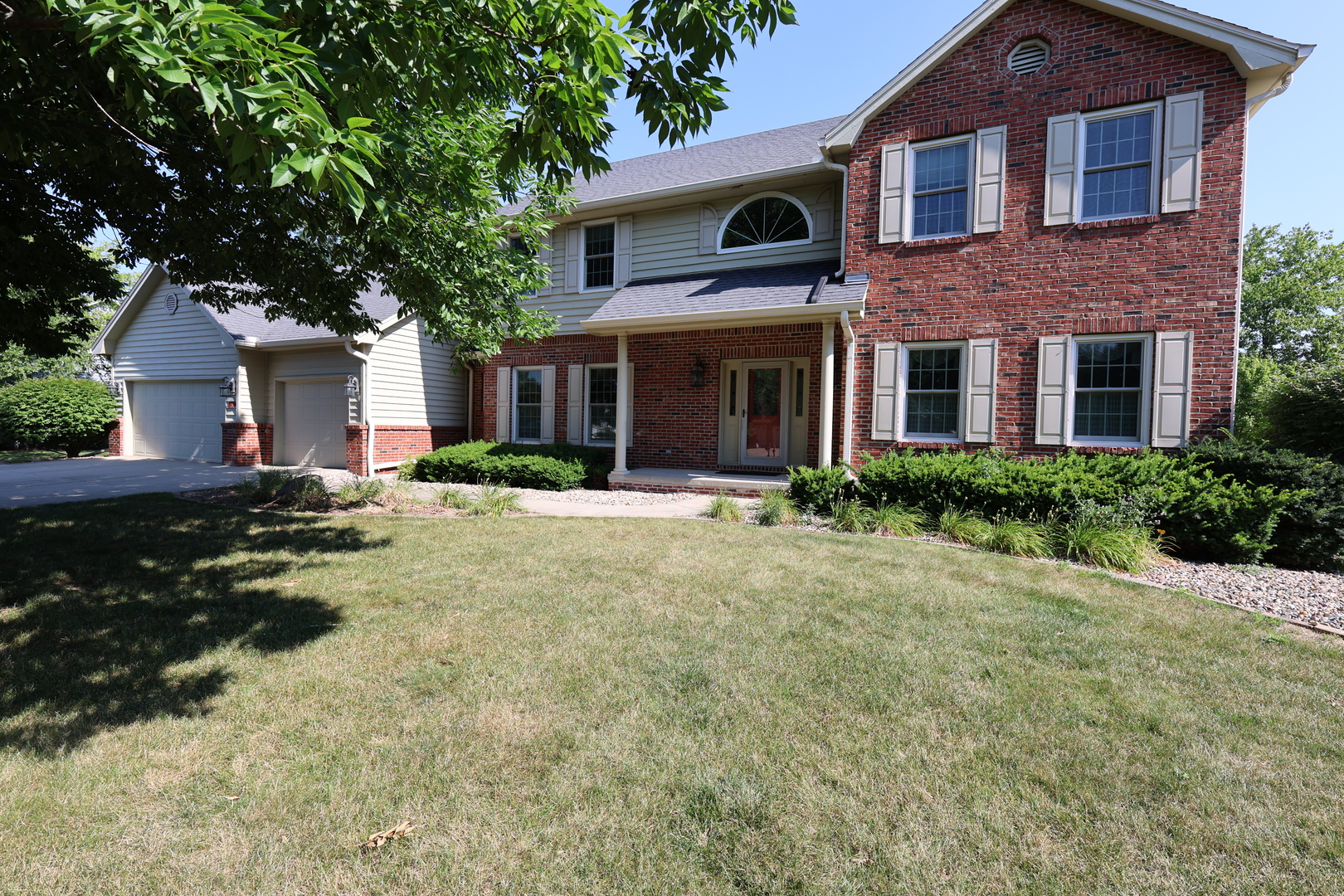3012 Thornwood Lane Property Photo 1
