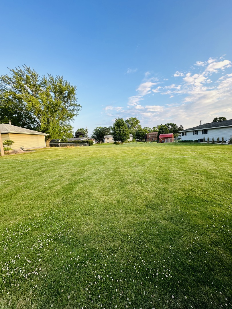 Lot 1 E 1st Street Property Photo 1