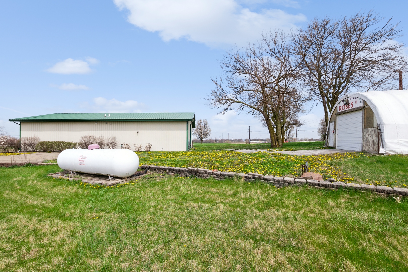 9815 Laraway Road Property Photo 4