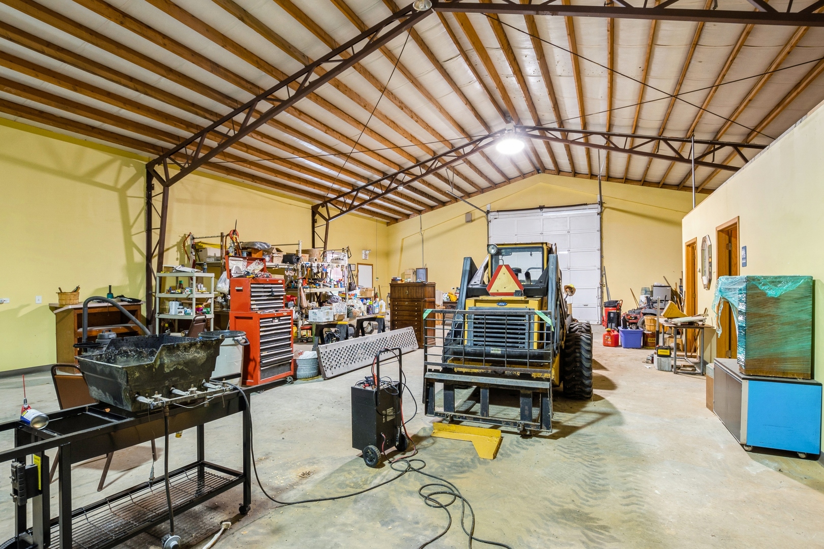9815 Laraway Road Property Photo 10