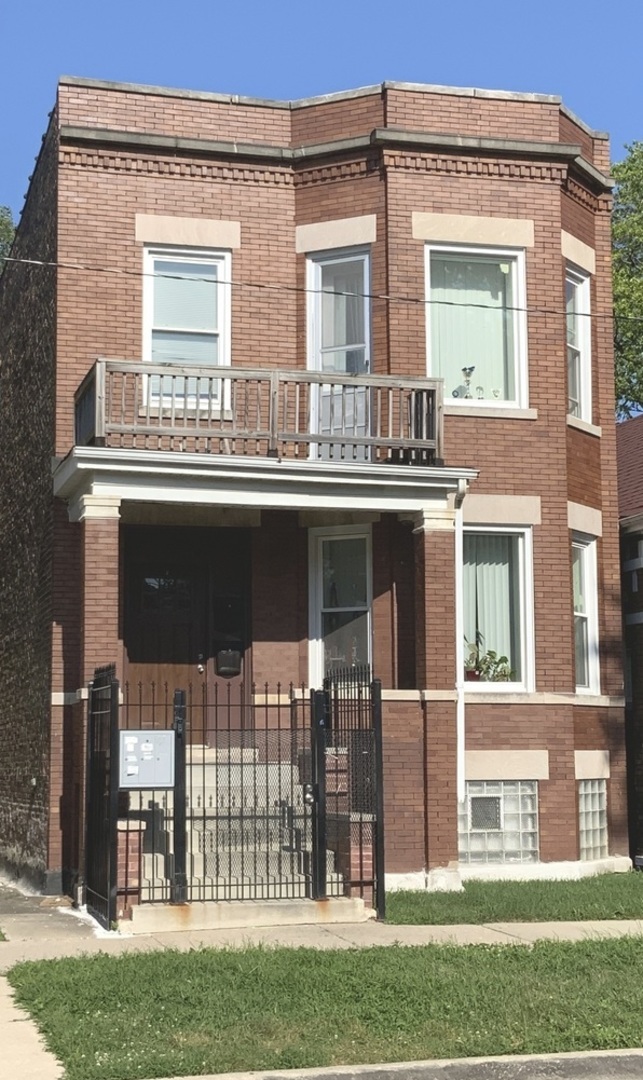 6639 S Rhodes Avenue Property Photo 3