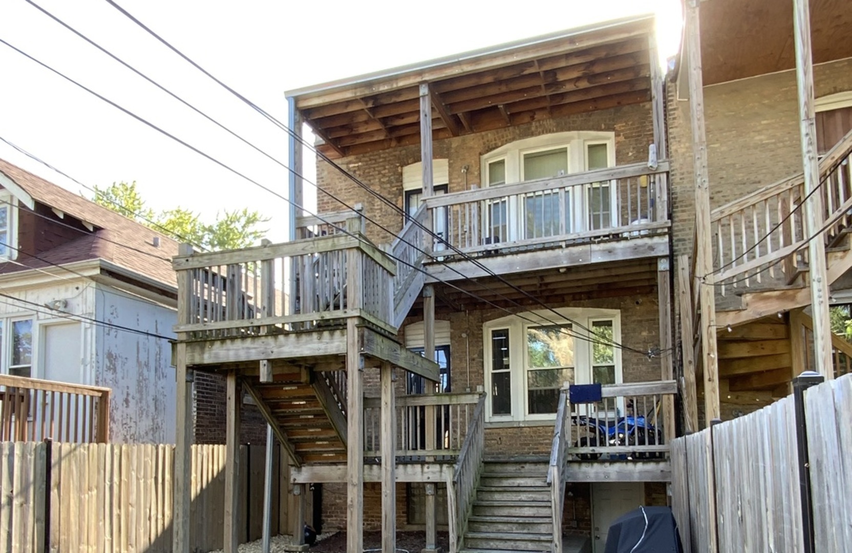 6639 S Rhodes Avenue Property Photo 4