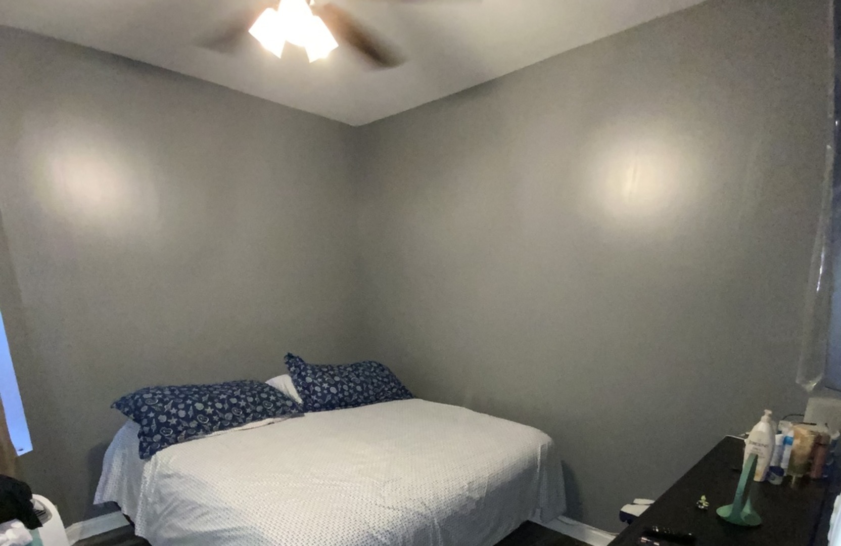 6639 S Rhodes Avenue Property Photo 9