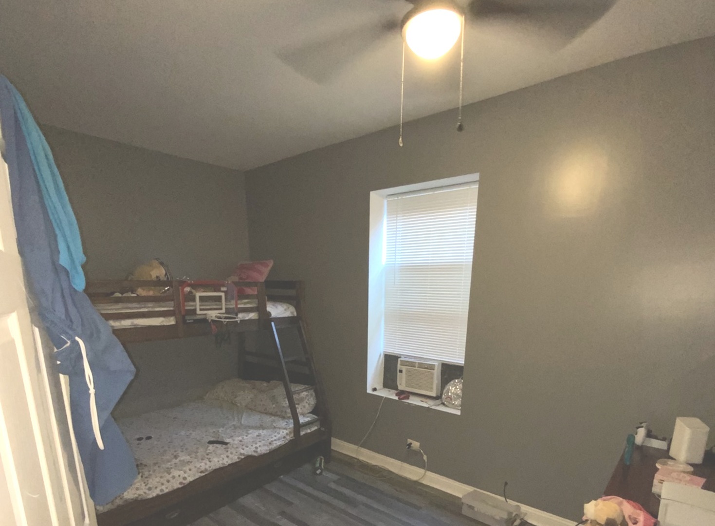 6639 S Rhodes Avenue Property Photo 10
