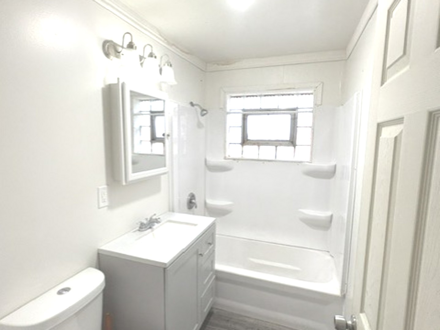 715 E 155th Court Property Photo 18