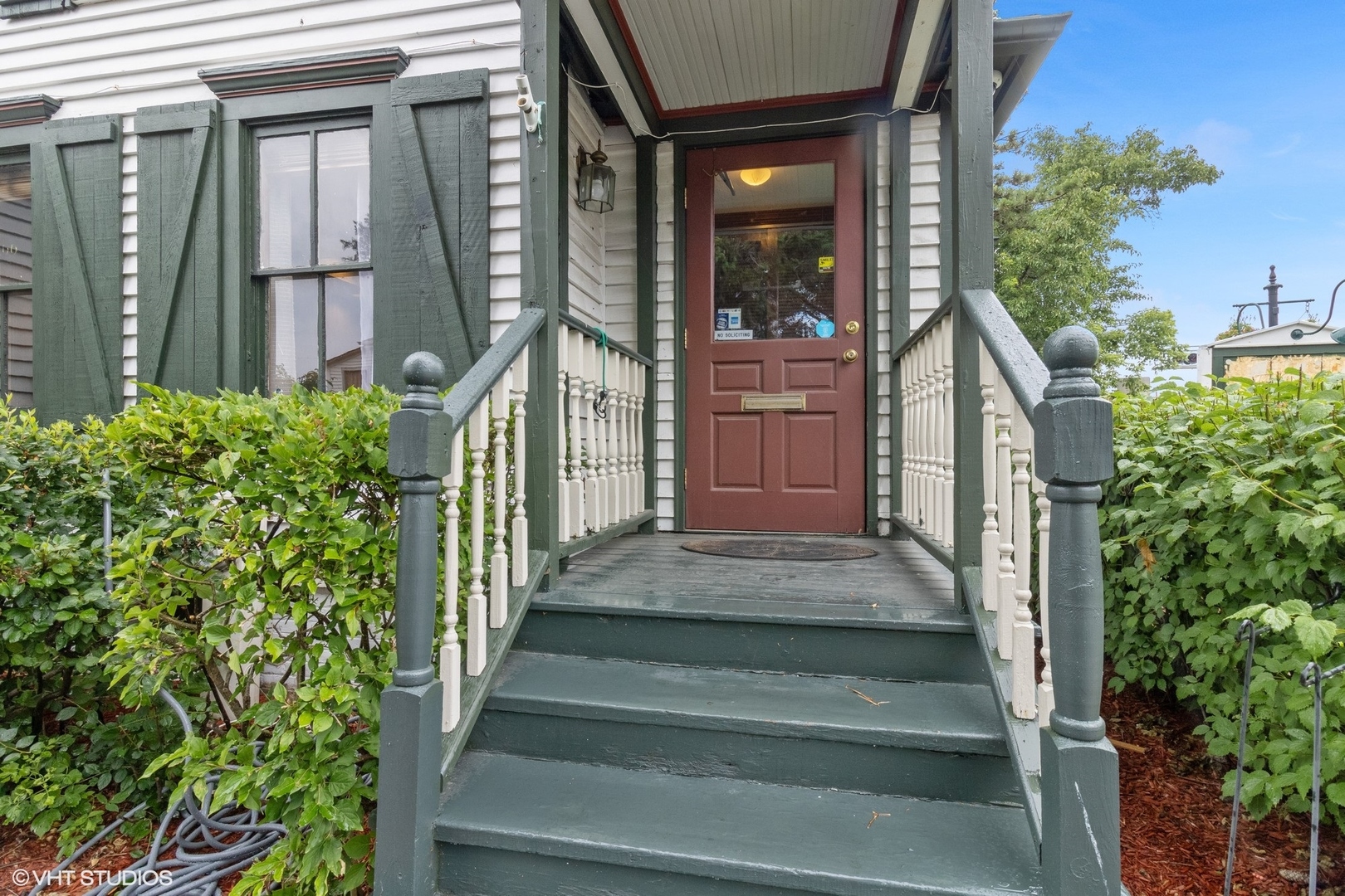 438 N Hough Street Property Photo 4