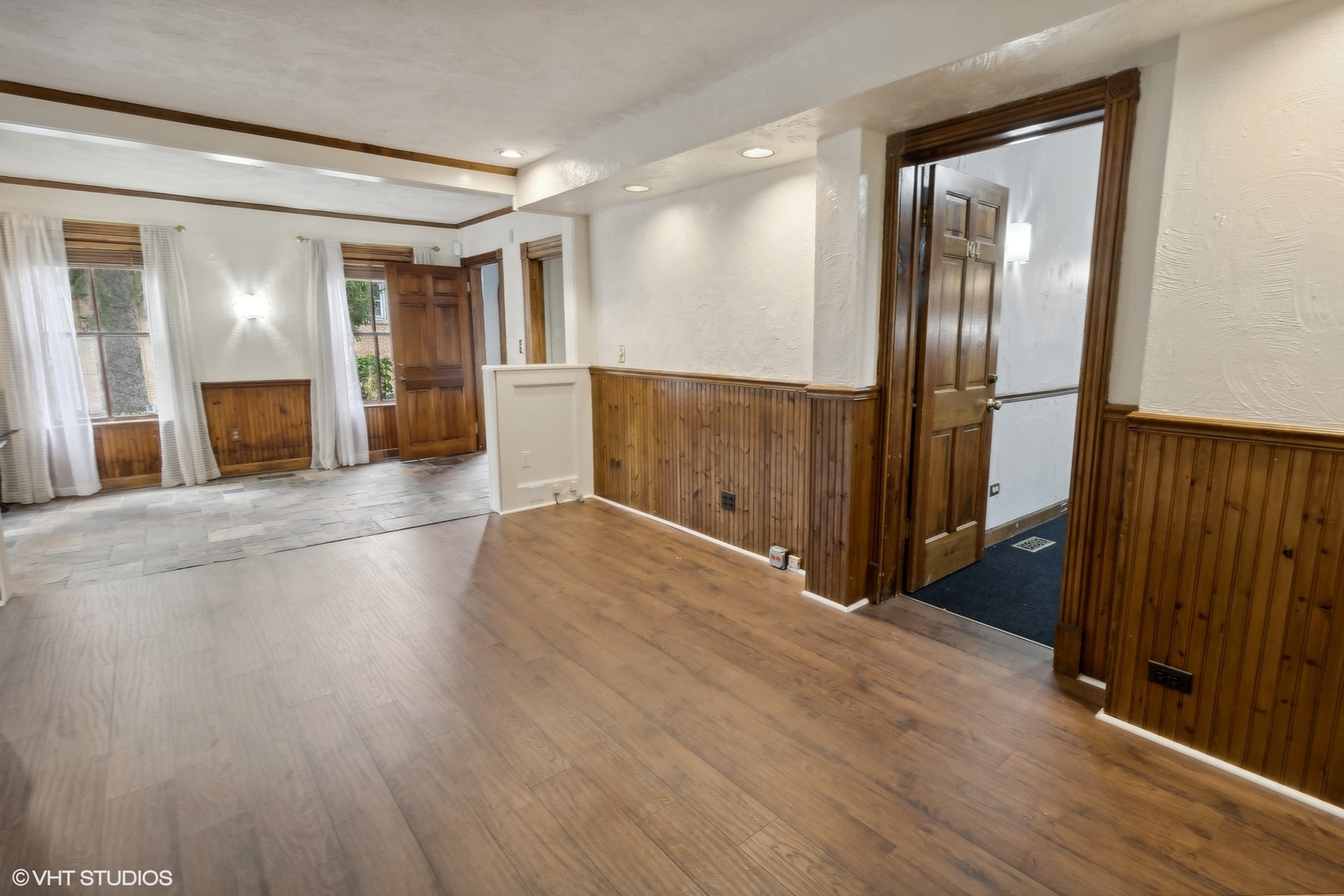 438 N Hough Street Property Photo 11