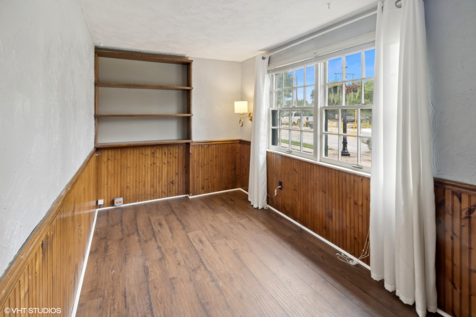 438 N Hough Street Property Photo 17