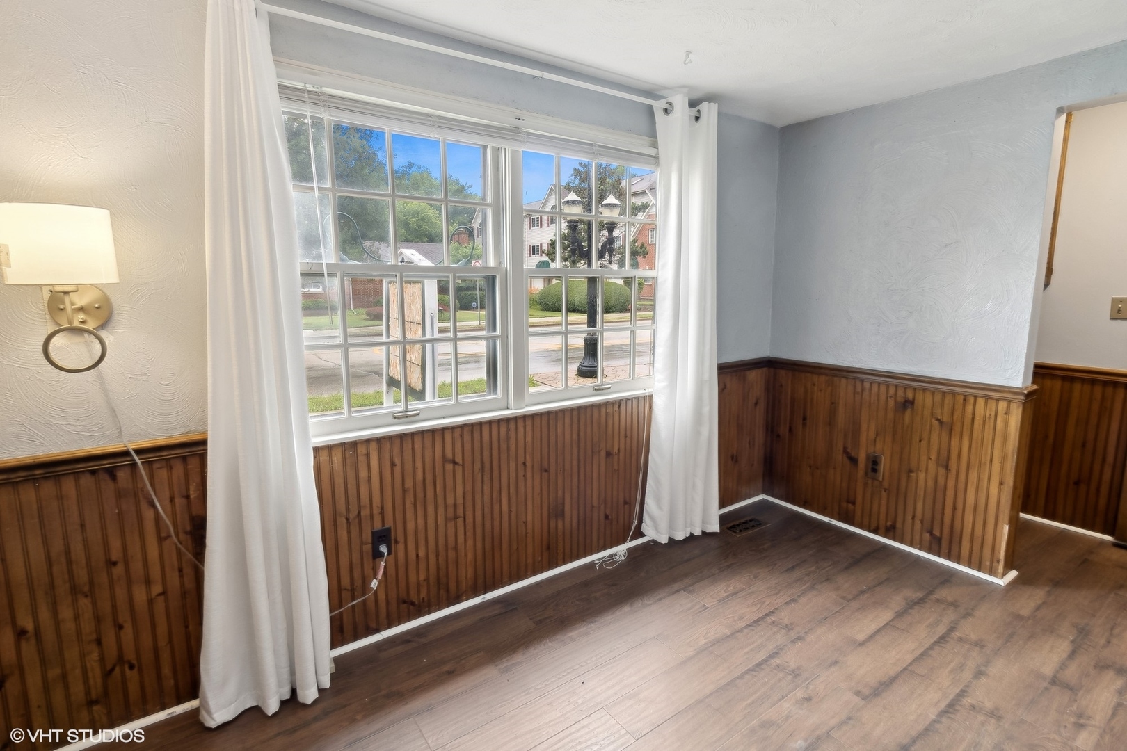 438 N Hough Street Property Photo 18