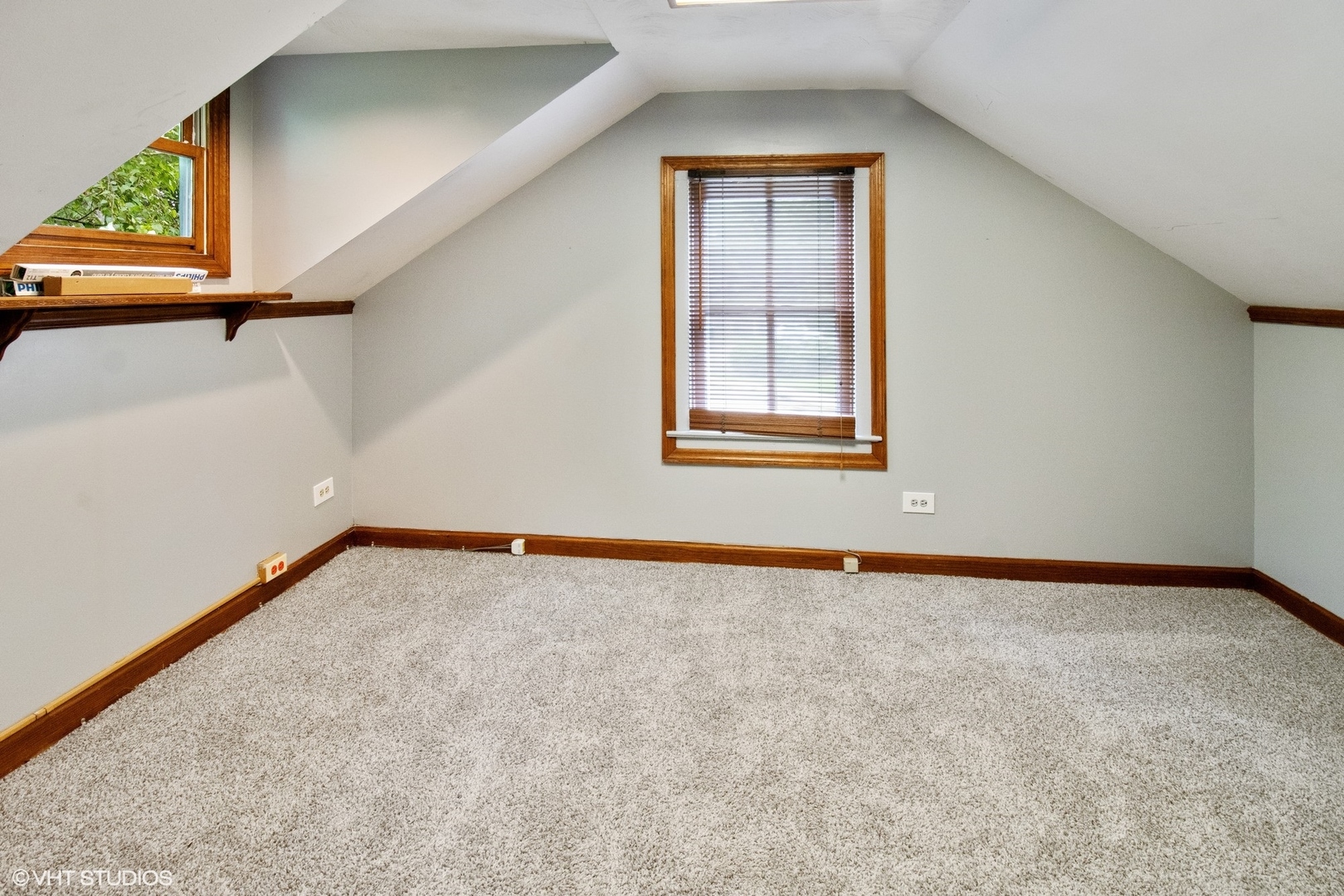 438 N Hough Street Property Photo 33
