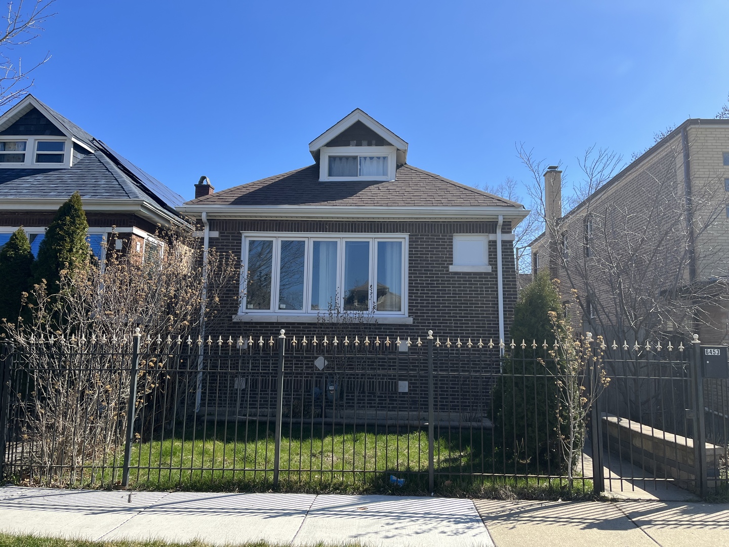 6453 S Talman Avenue Property Photo 1