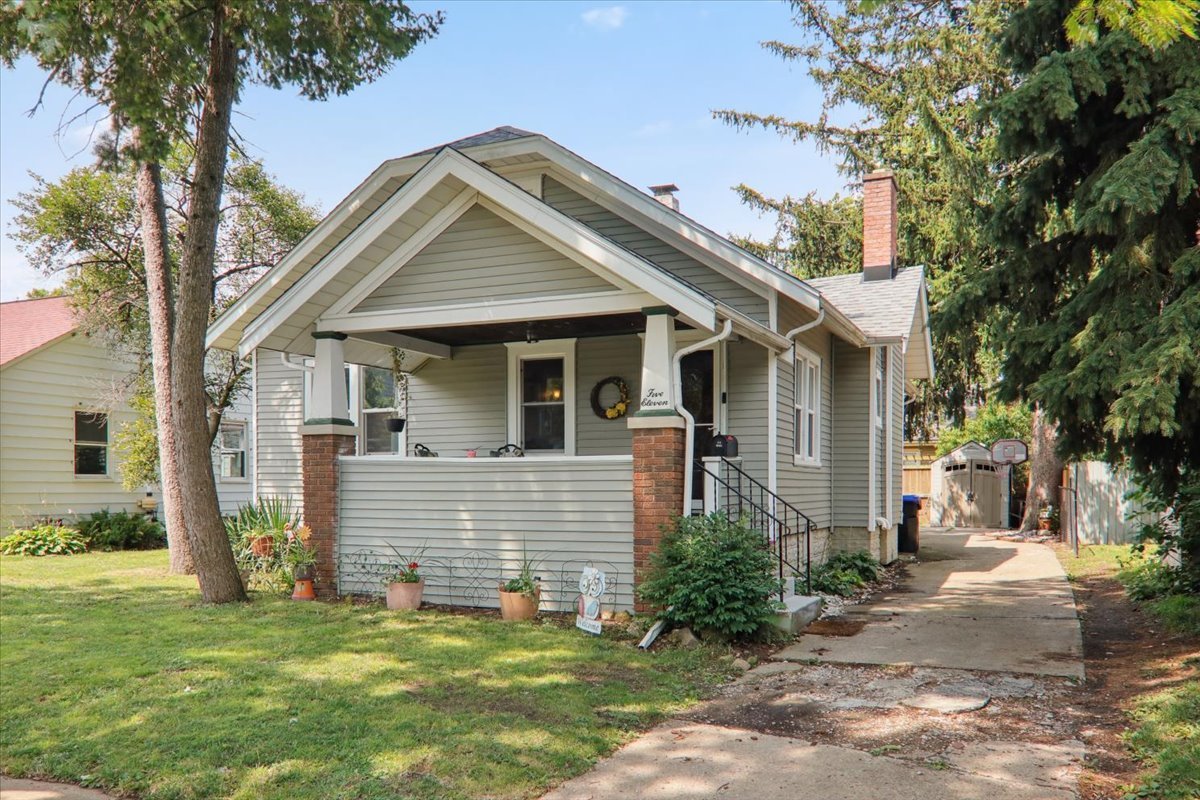 511 S Florence Avenue Property Photo 1