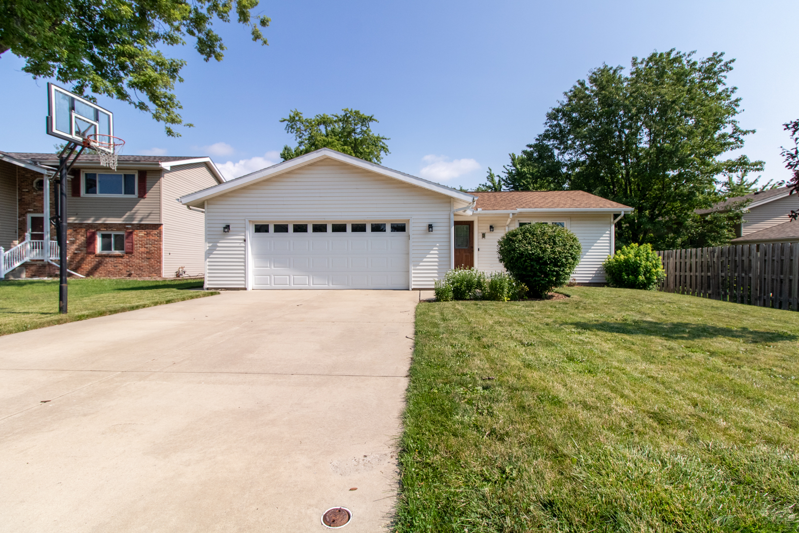 2 Ivey Court Property Photo 1
