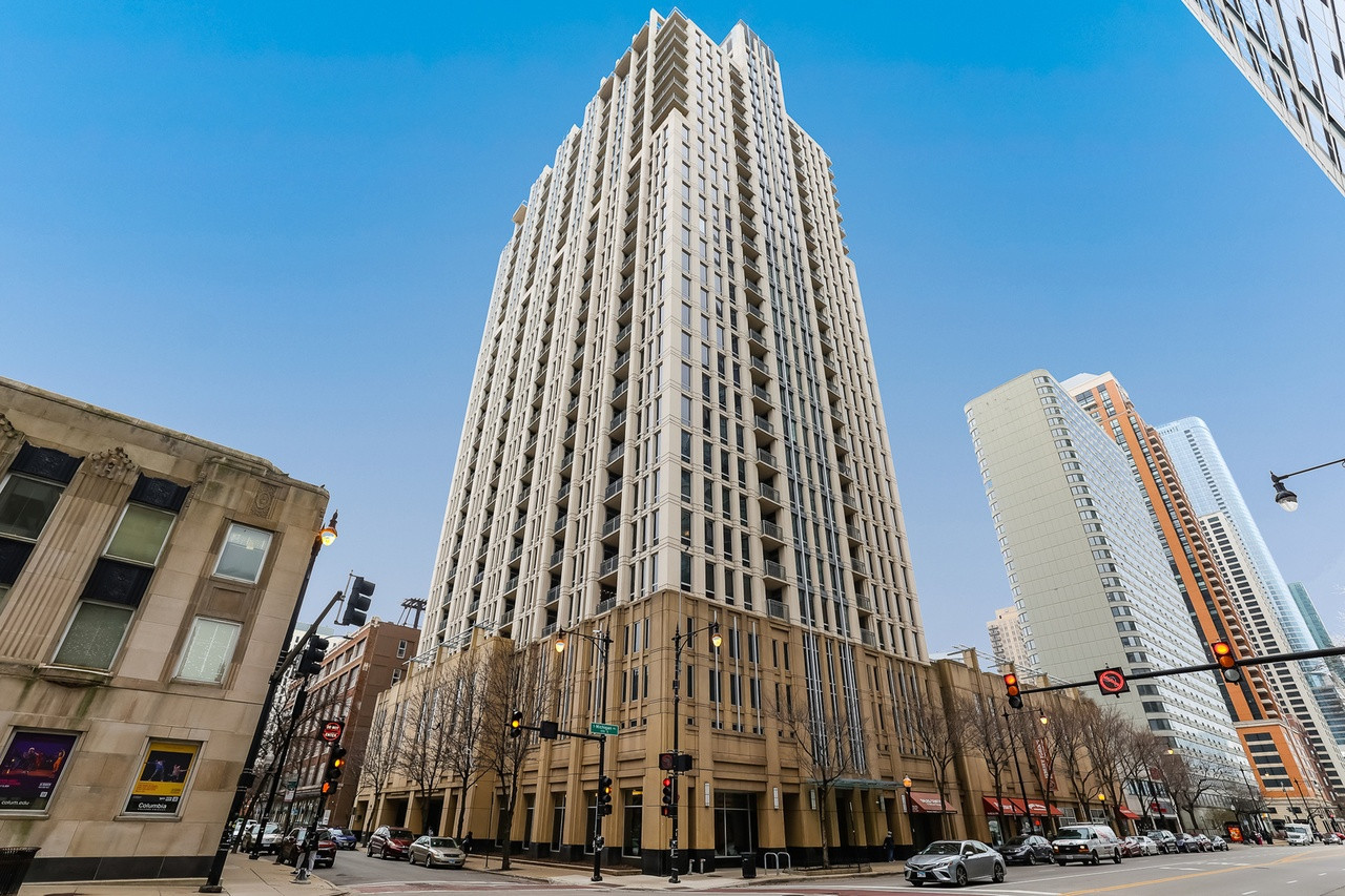 1250 S Michigan Avenue 1209 Property Photo 1