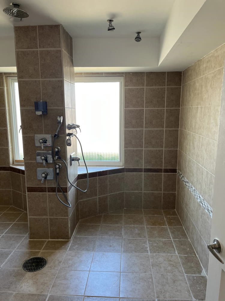 4470 Westbrook Drive 1b Property Photo 5