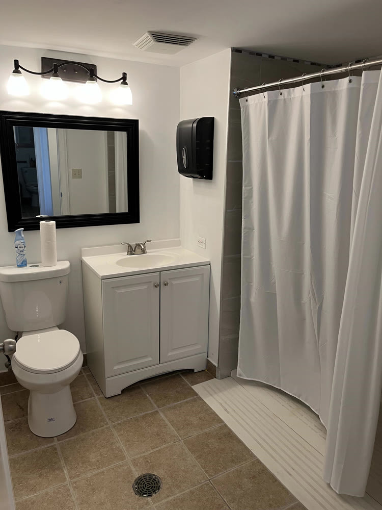 4470 Westbrook Drive 1b Property Photo 9