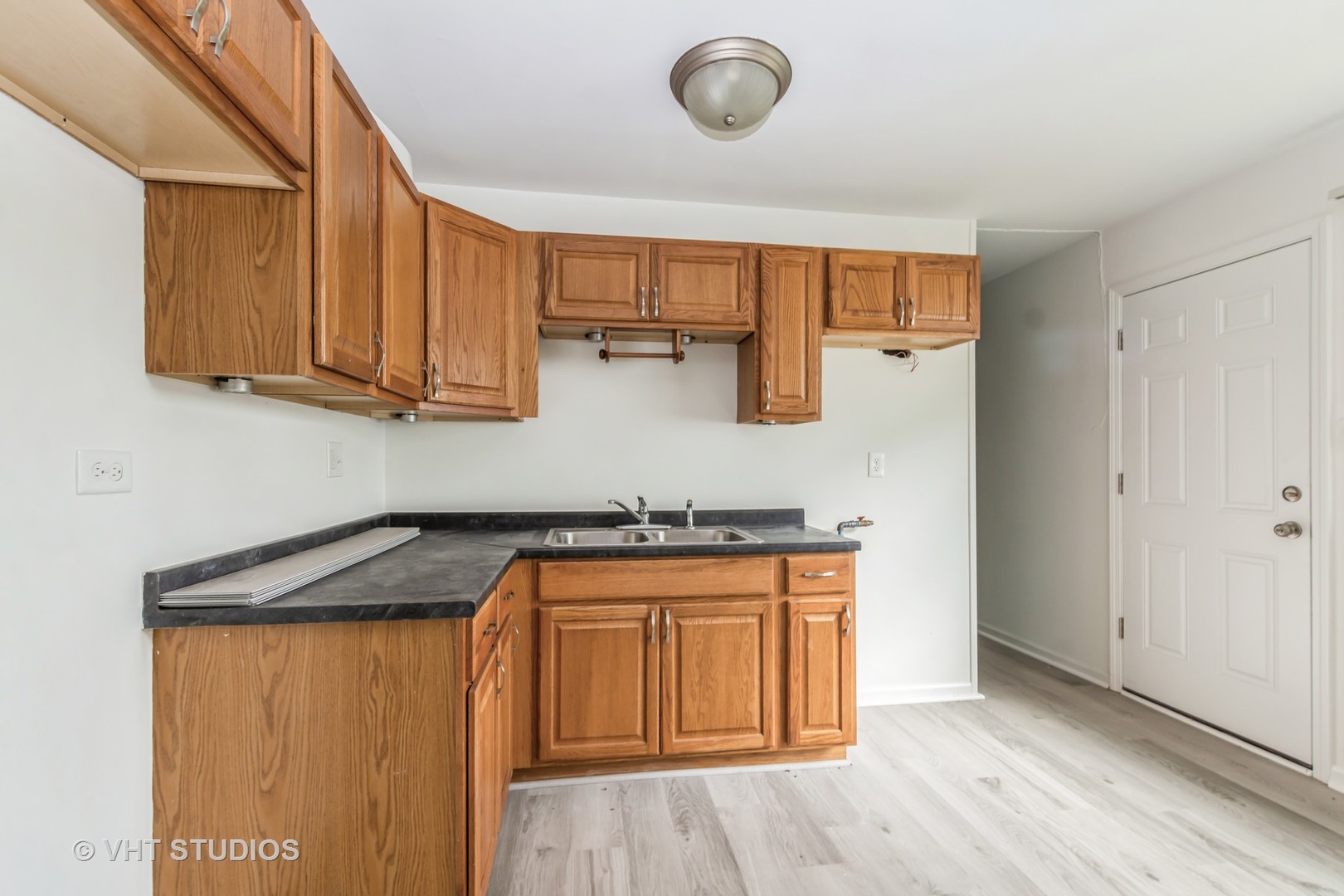 352 Boston Street Property Photo 5