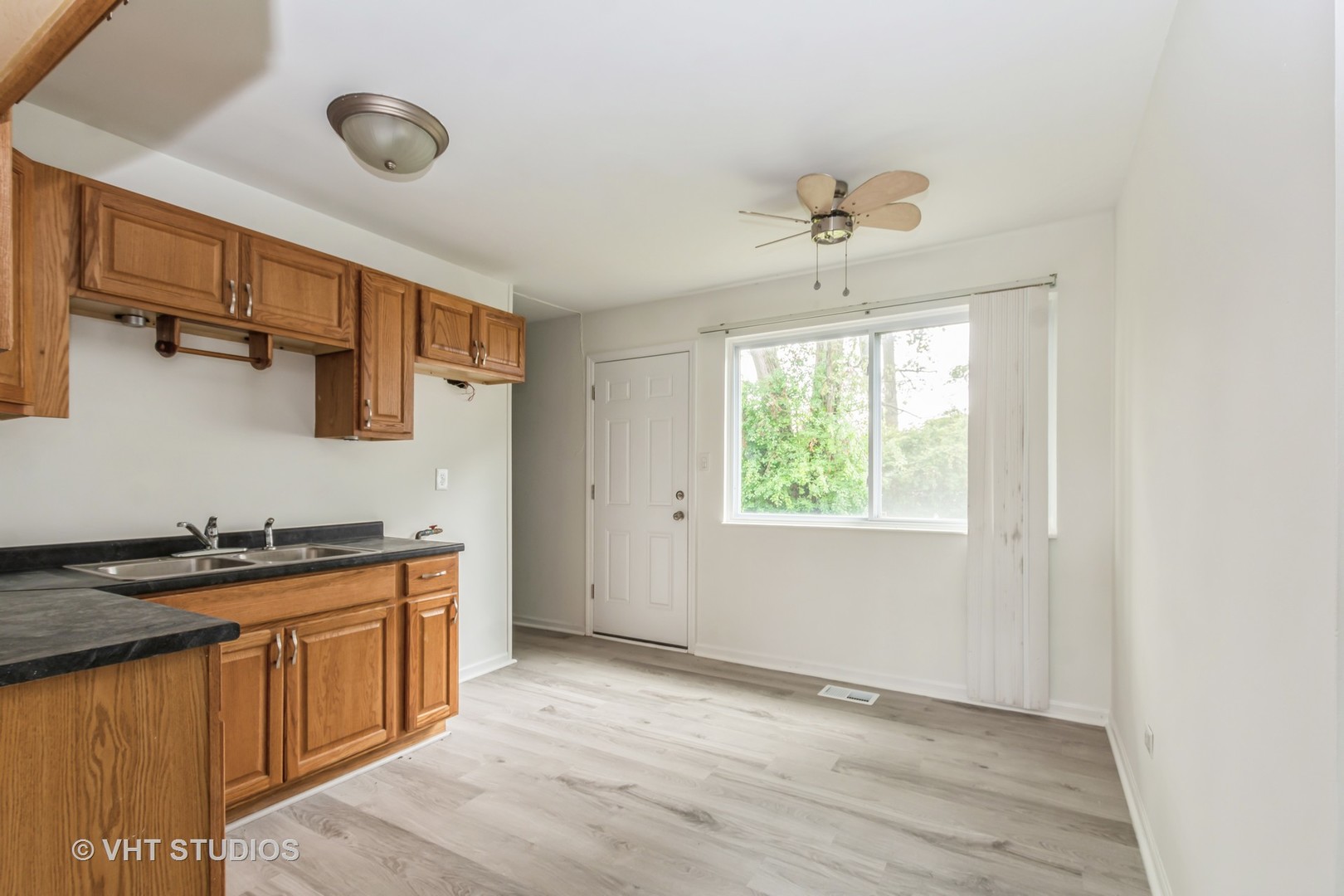352 Boston Street Property Photo 6