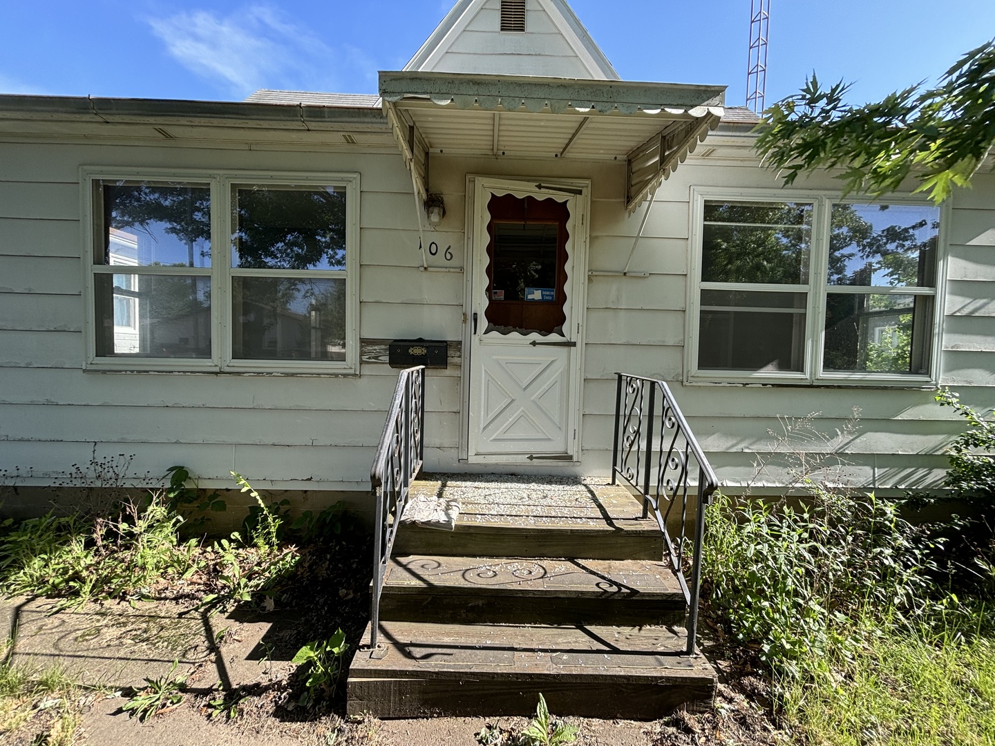 106 W North Street Property Photo 1