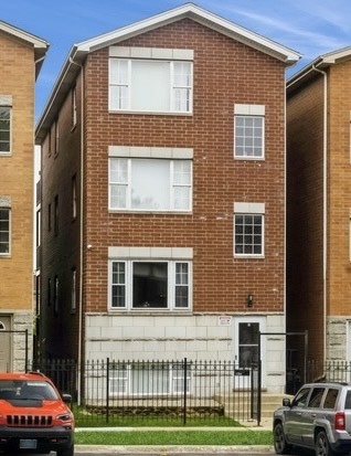 5316 S Kenneth Avenue 101 Property Photo 1