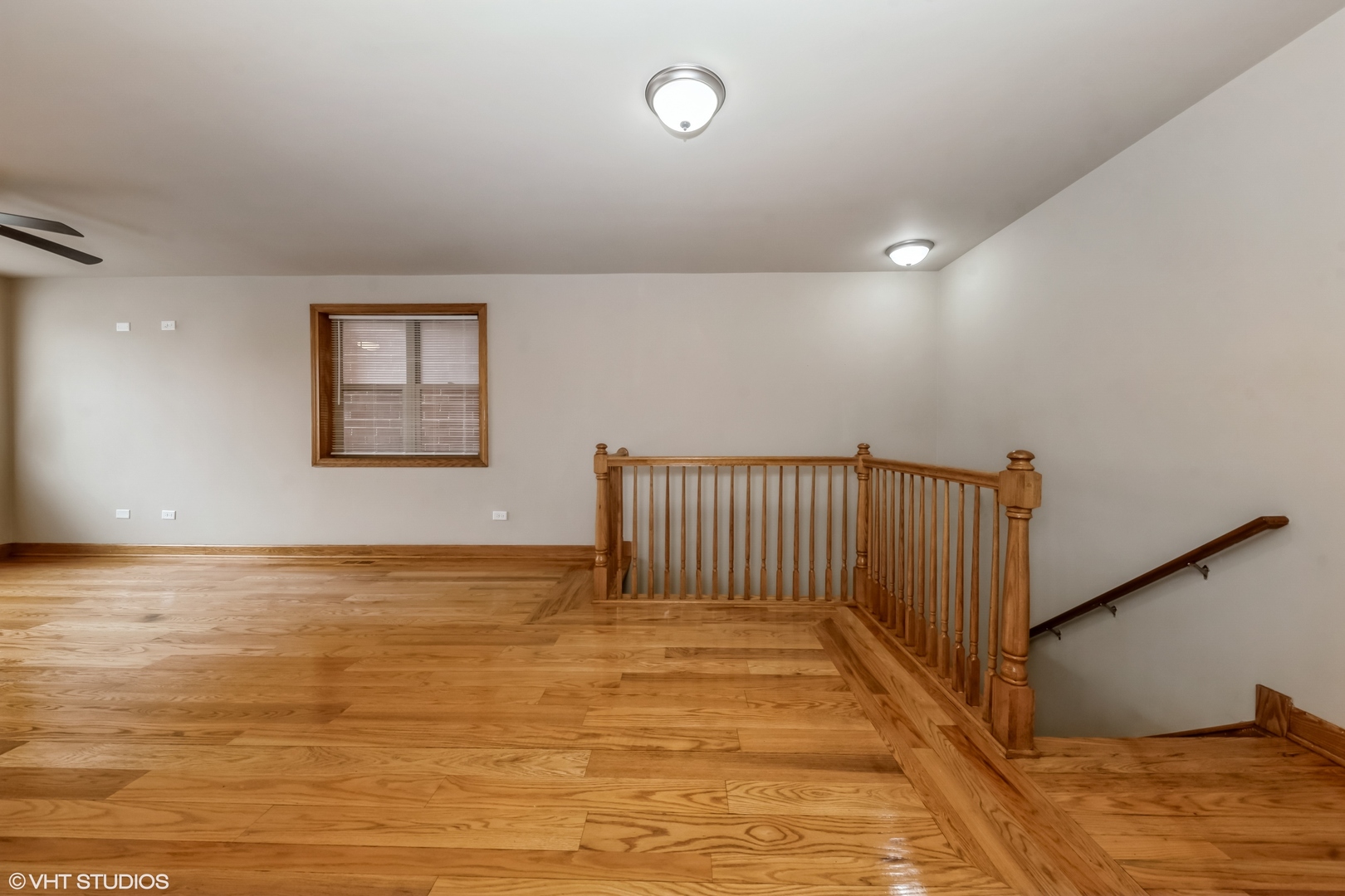 5316 S Kenneth Avenue 101 Property Photo 4