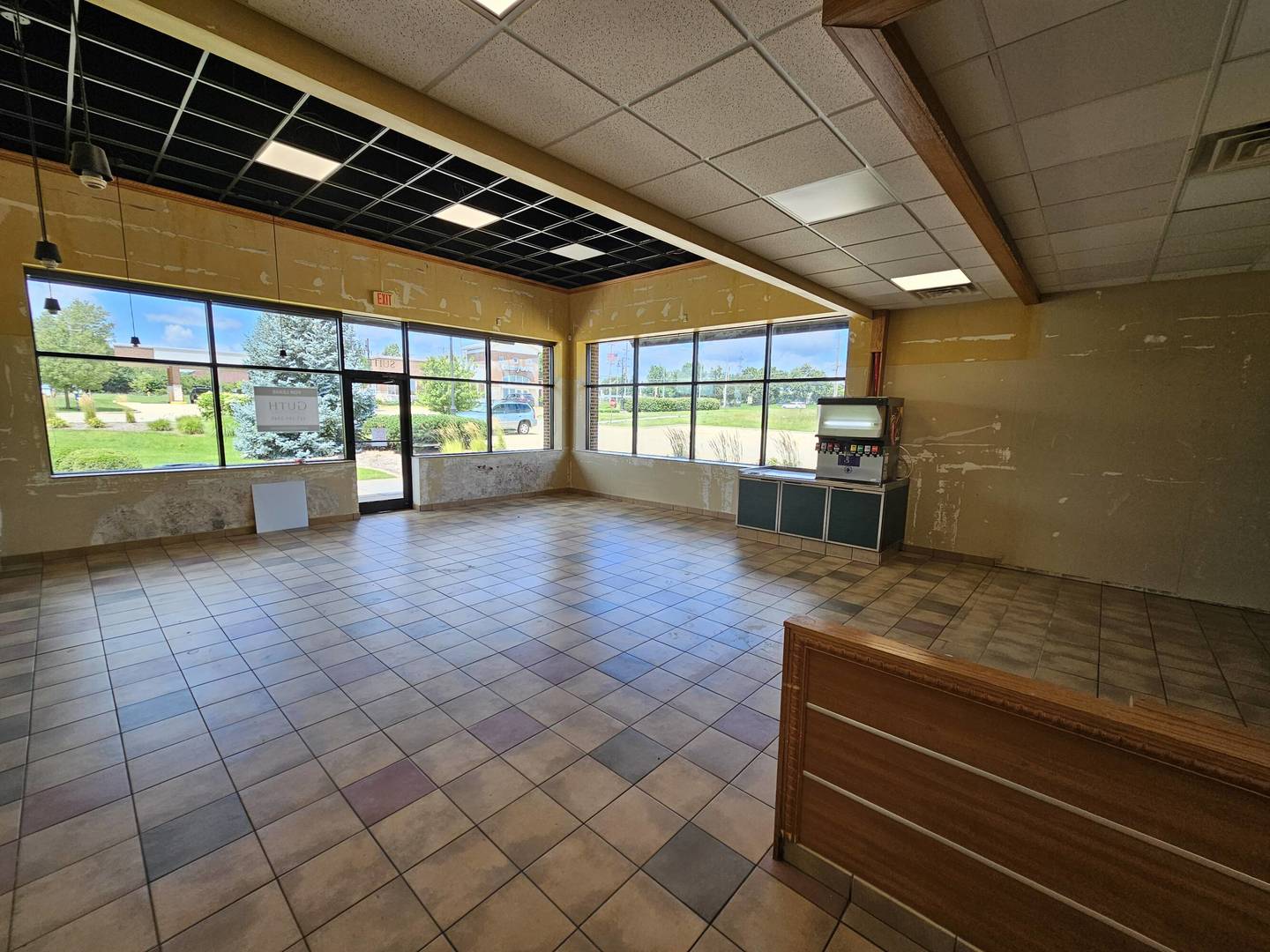 2740 Philo Road Property Photo 6