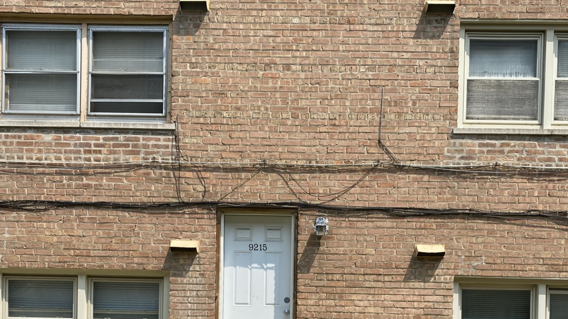 9215 S Cottage Grove Ave Property Photo 2