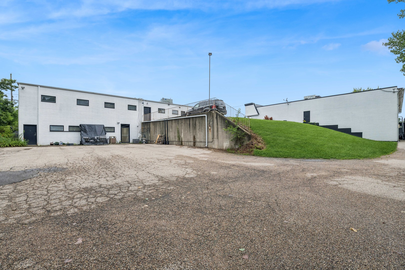 28662 W Northwest Highway Property Photo 4