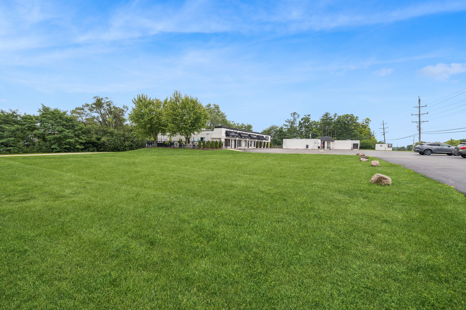 28662 W Northwest Highway Property Photo 8