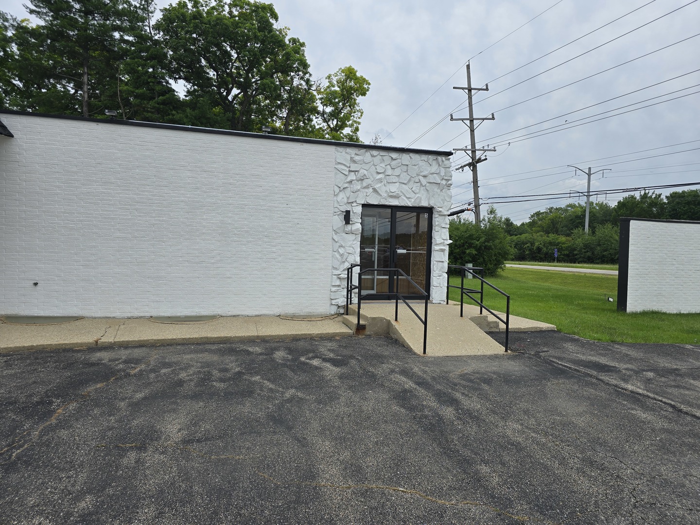 28662 W Northwest Highway Property Photo 22