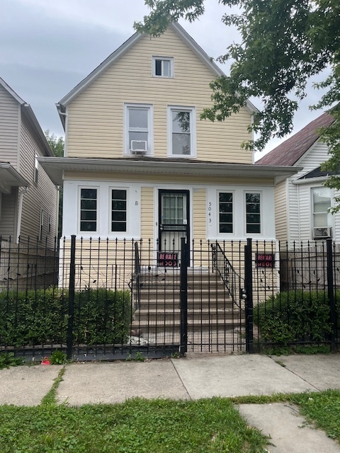 5043 W Superior Street Property Photo 1