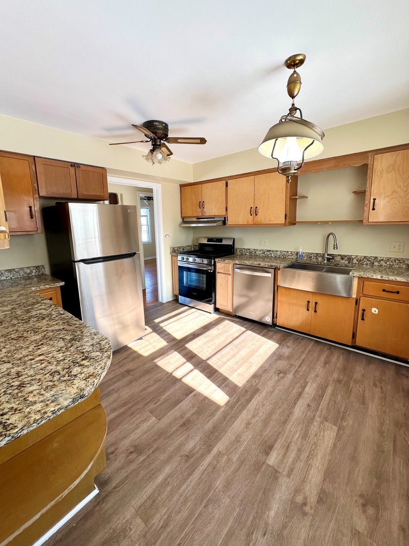 1725 Happ Road Property Photo 2