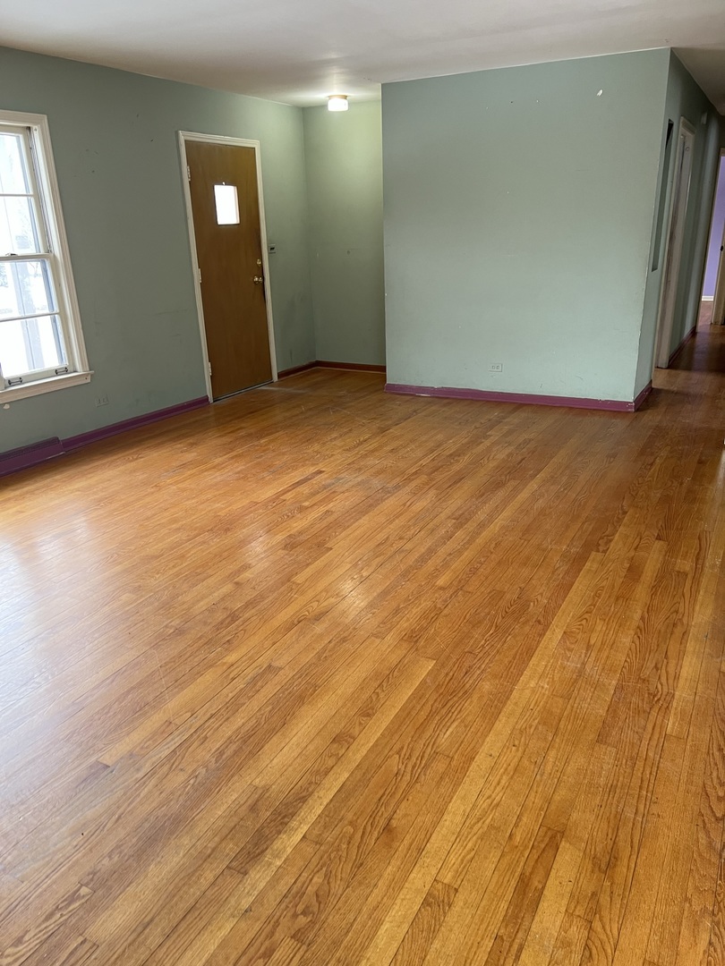 1725 Happ Road Property Photo 3