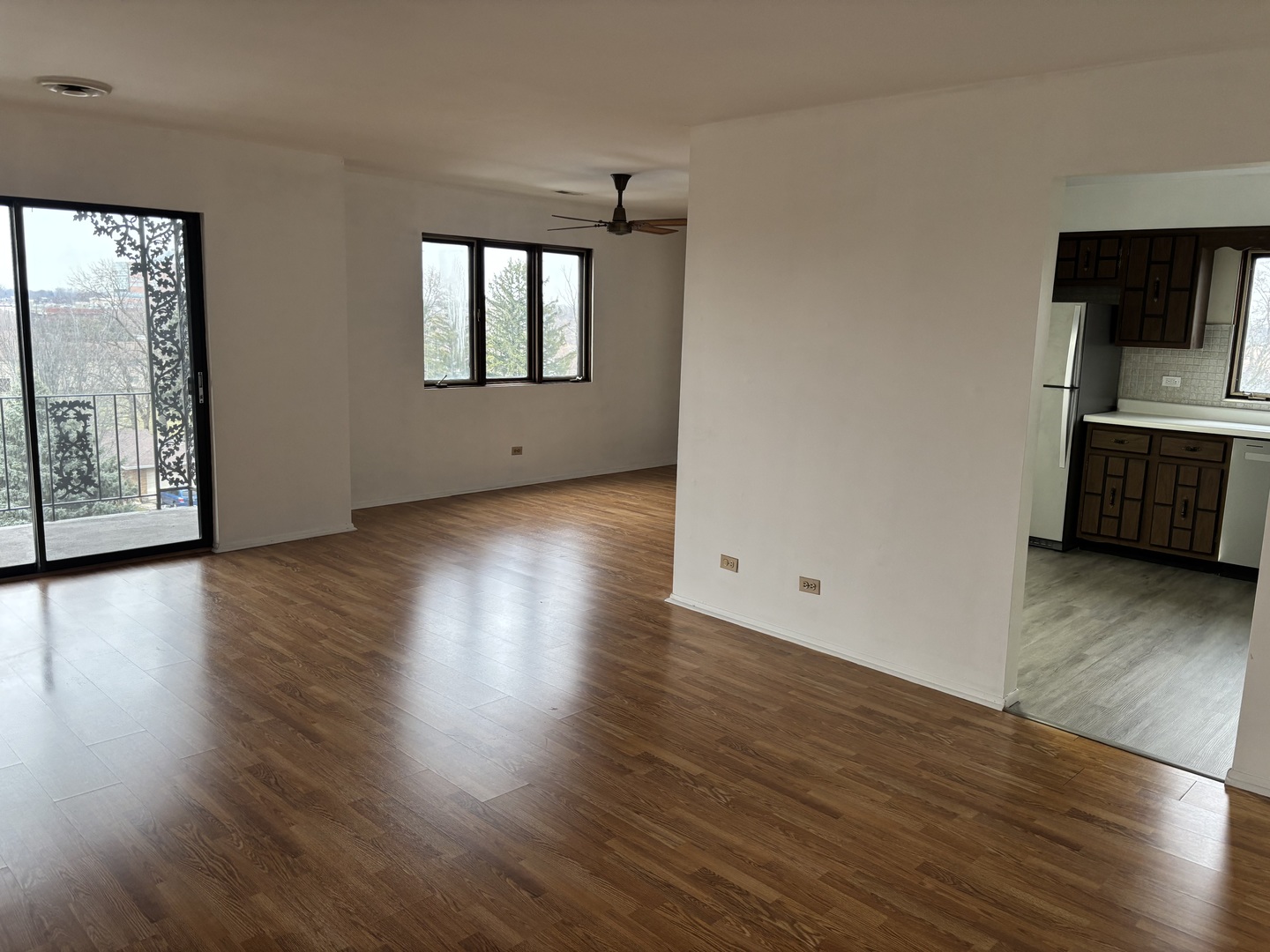 9331 Landings Lane 607 Property Photo 9