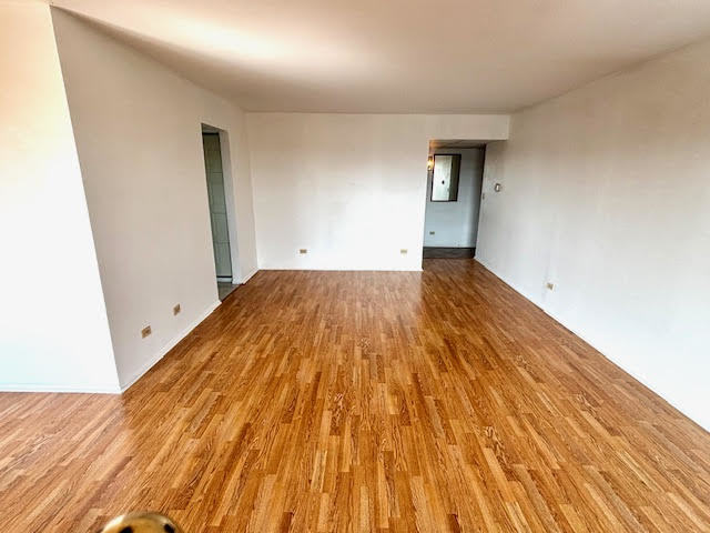 9331 Landings Lane 607 Property Photo 11