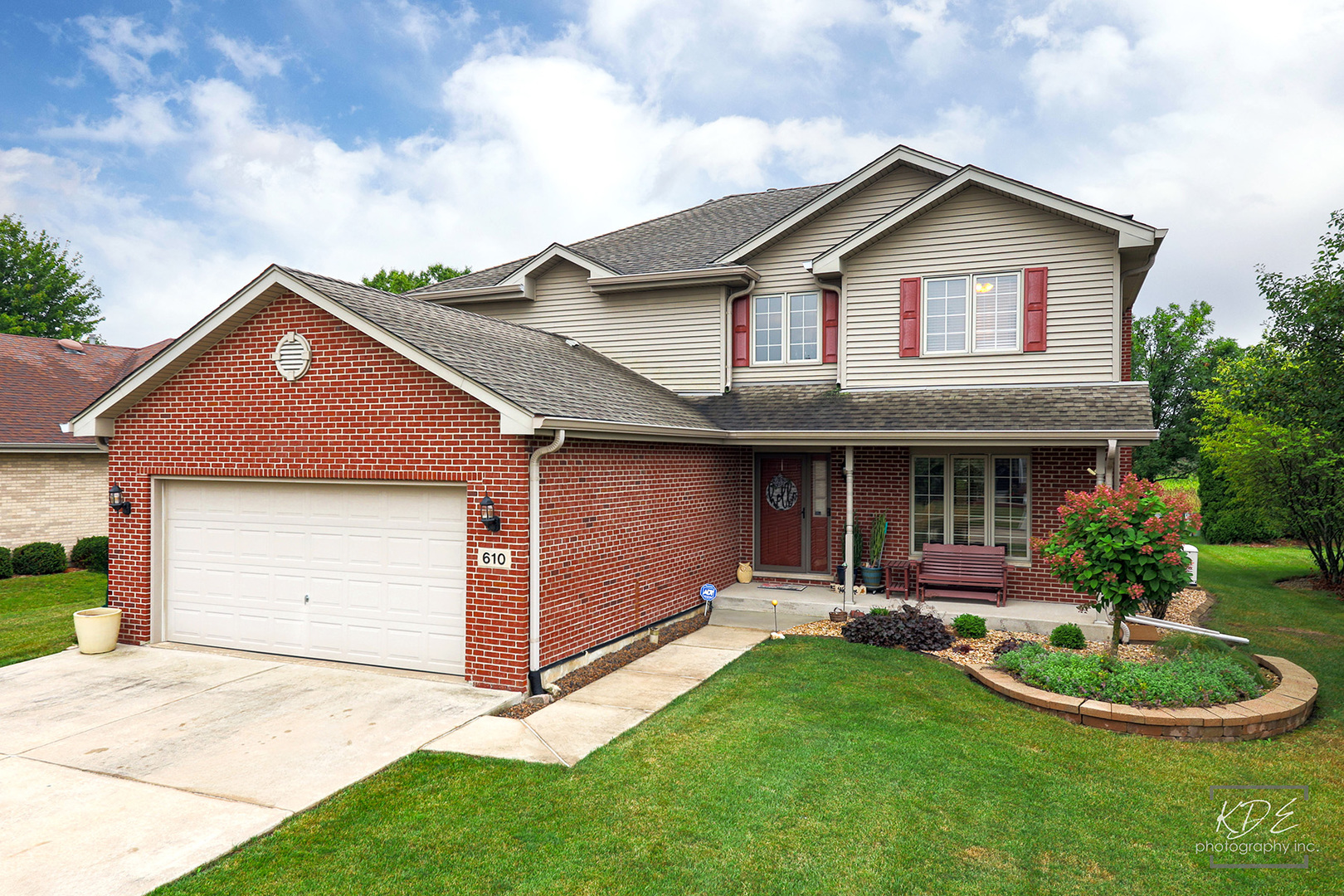 610 High Grove Drive Property Photo 1