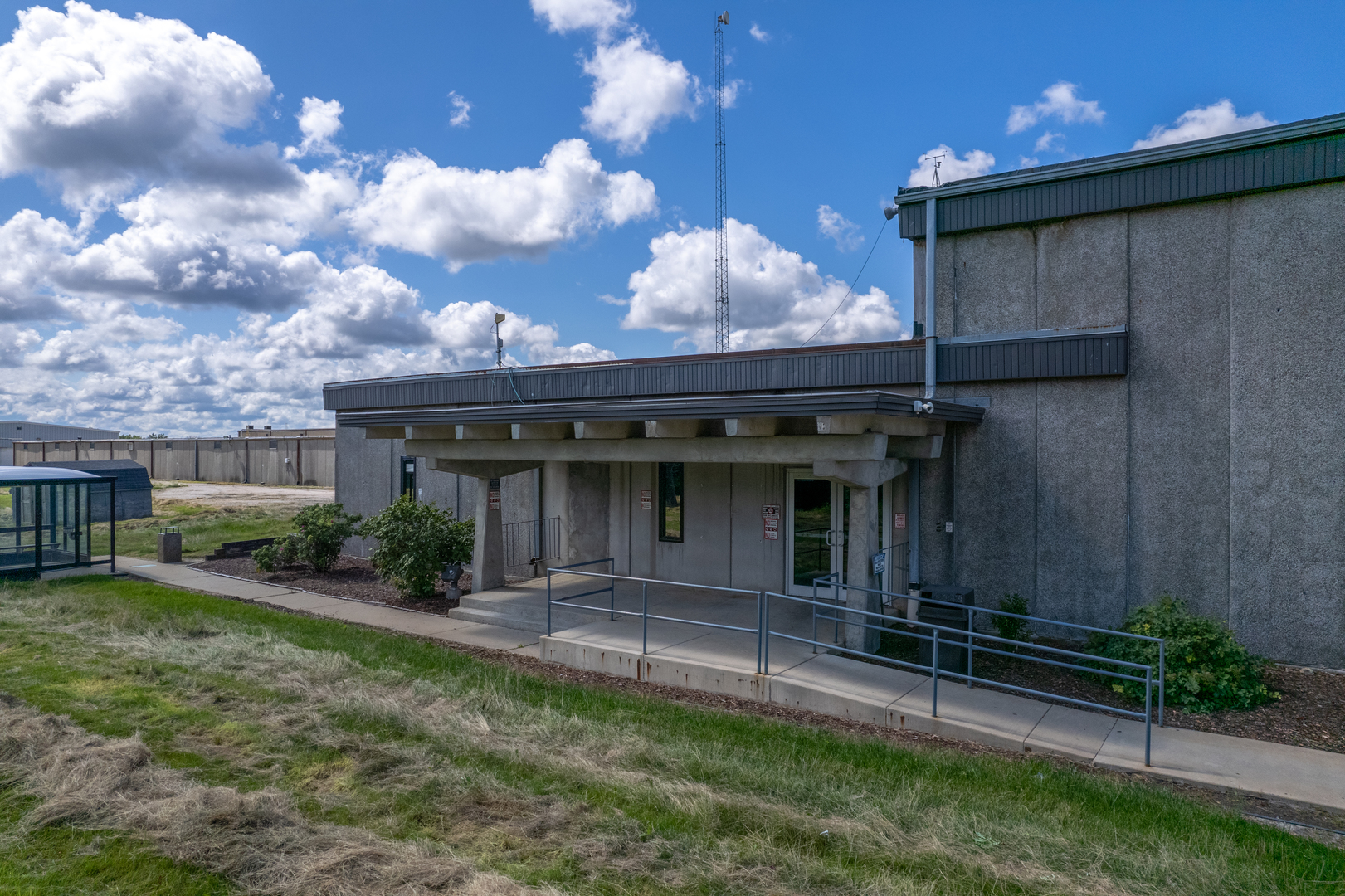 27268 Us Highway 6 Property Photo 1