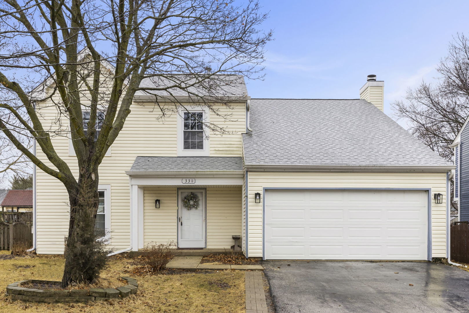 331 Newport Ln Property Photo