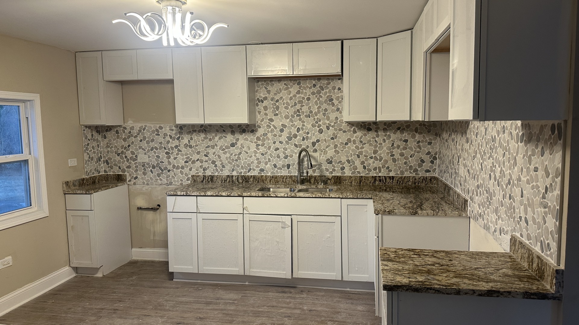 17925 John Avenue Property Photo 4