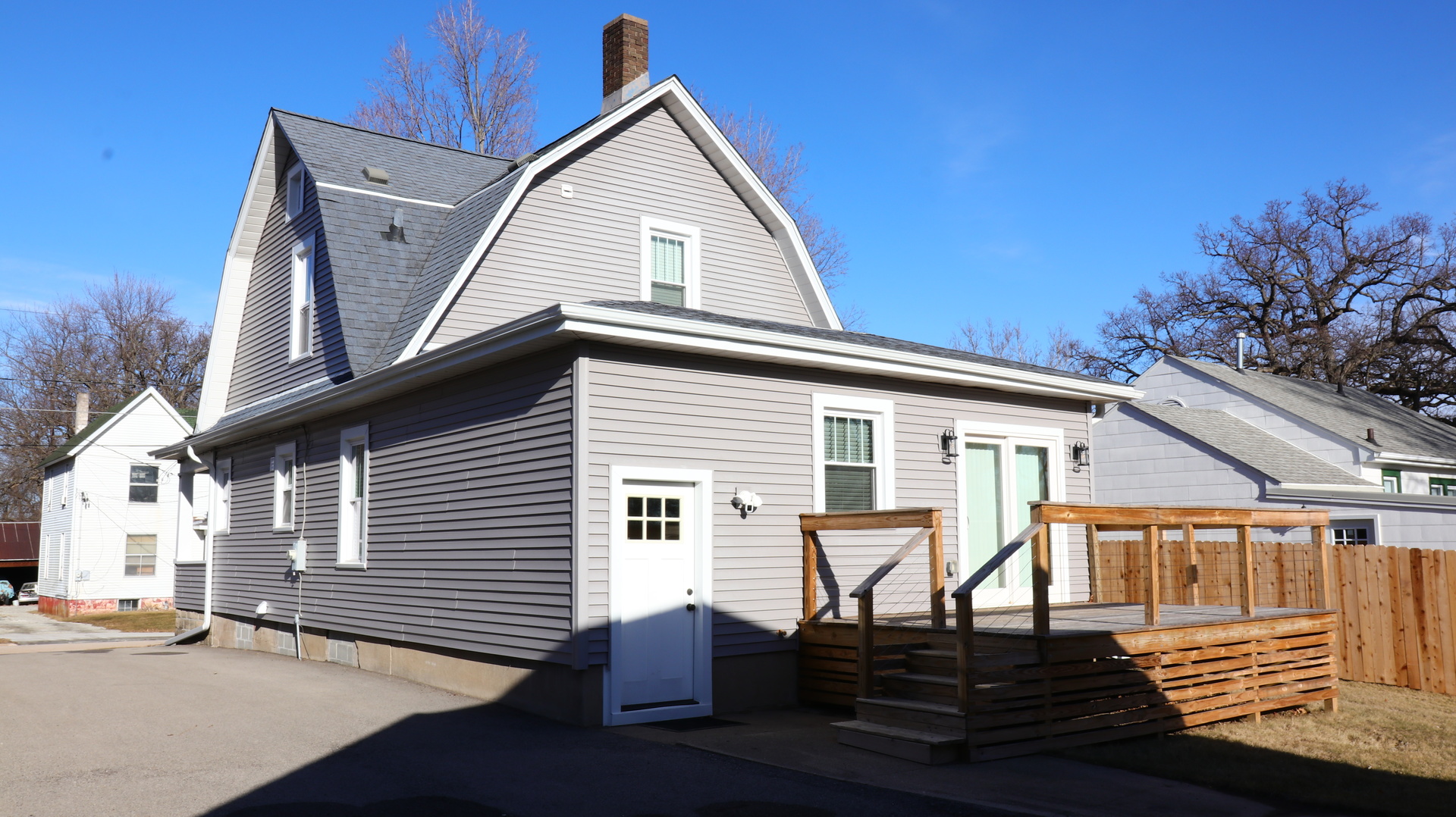 105 Prospect Street Property Photo 4