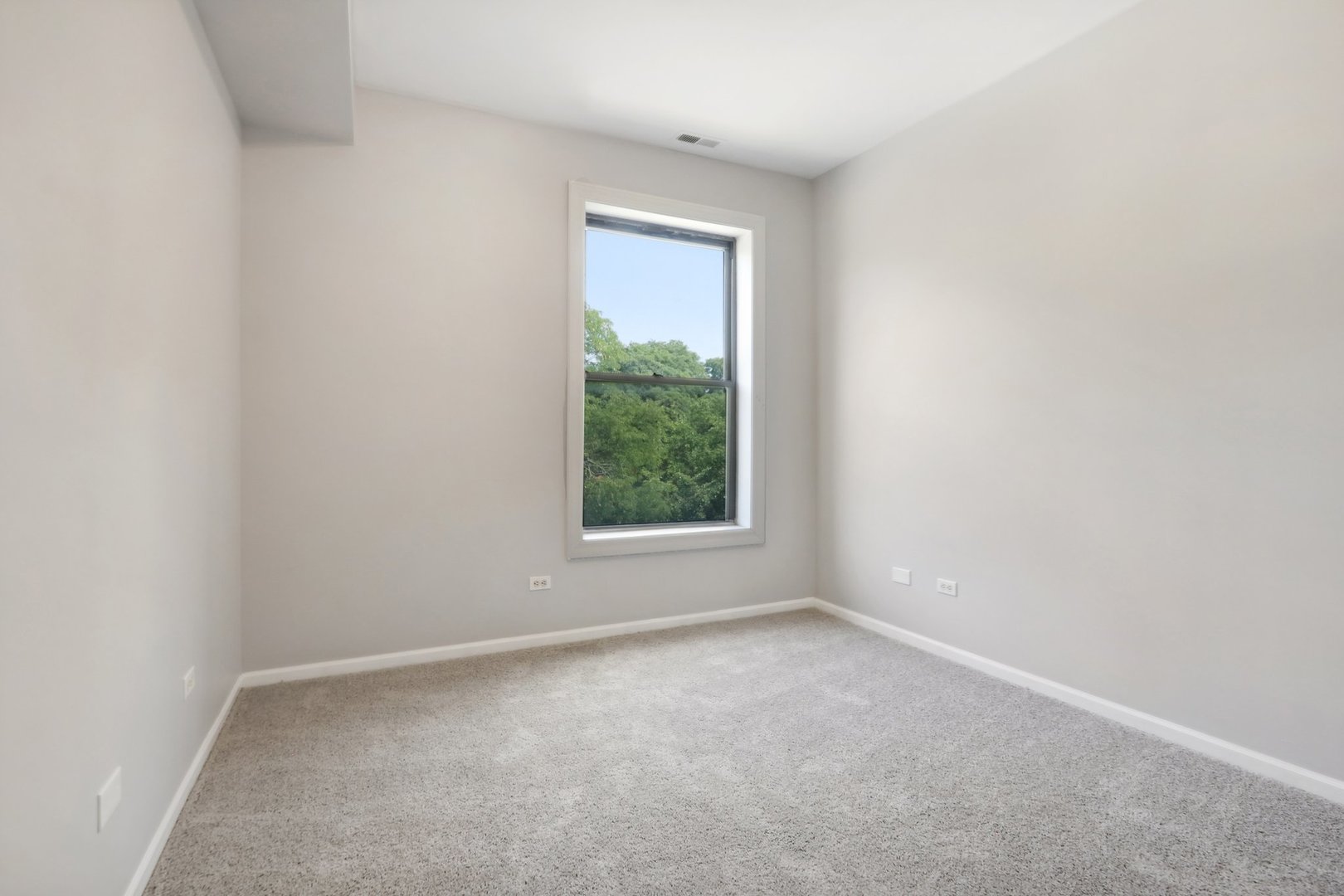 5900 S King Drive C-3 Property Photo 14