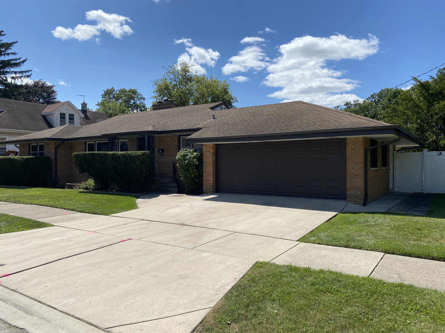 2820 N Forest Avenue Property Photo 1
