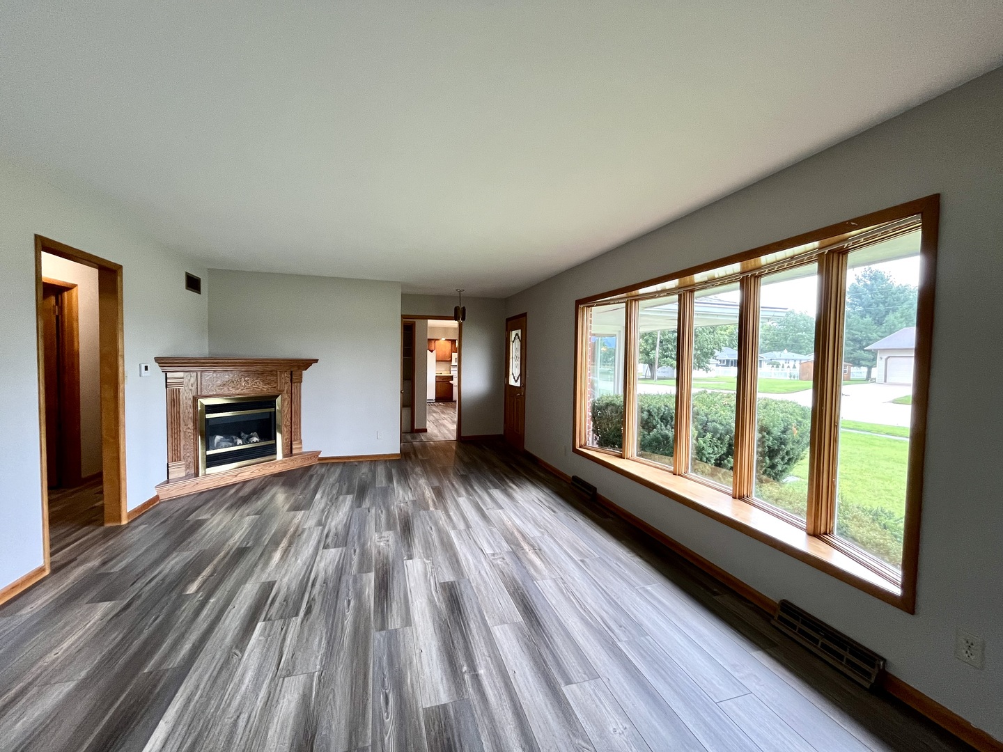 227 S 6th Street Property Photo 4