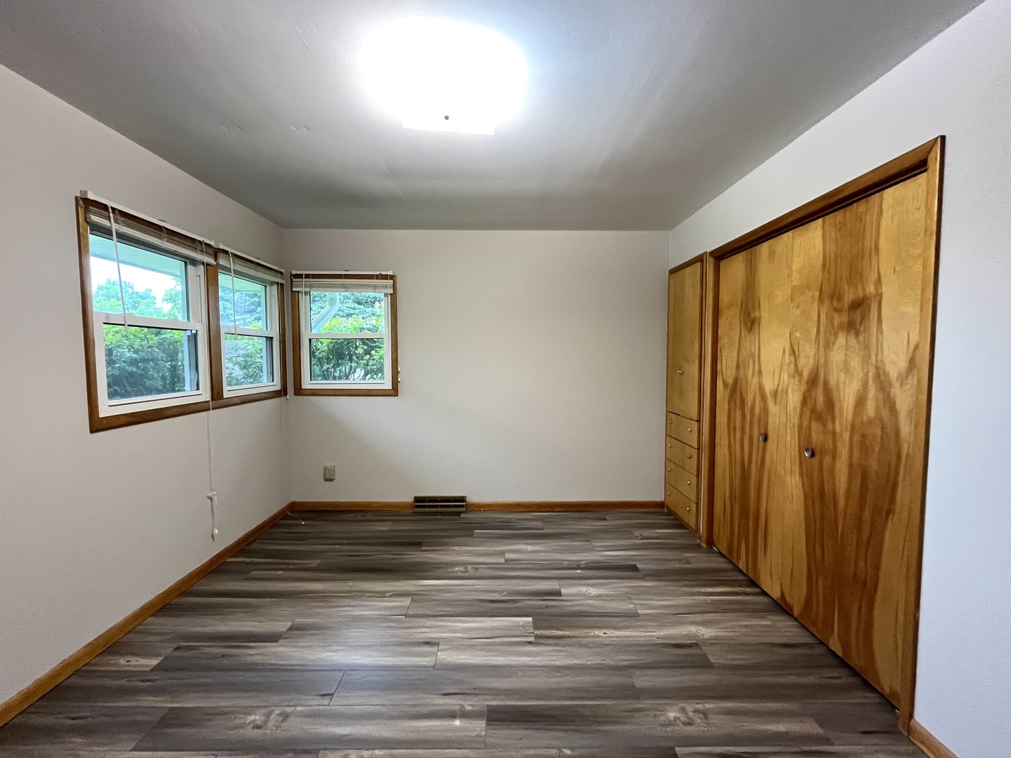 227 S 6th Street Property Photo 8