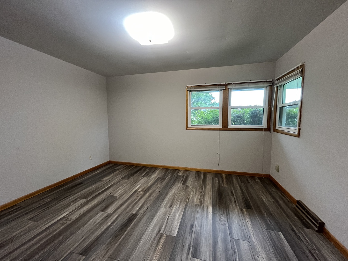 227 S 6th Street Property Photo 9